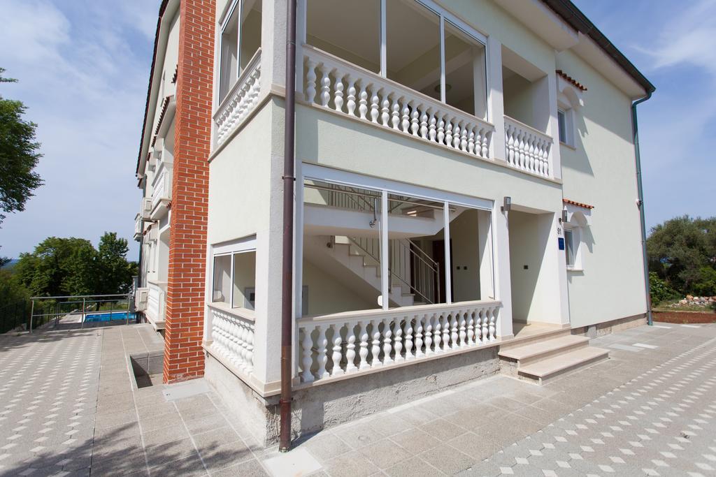 Apartments Gorancica Malinska Exterior foto